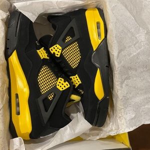 Jordan 4